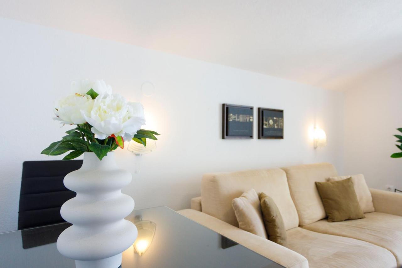 Apartment Side Brela