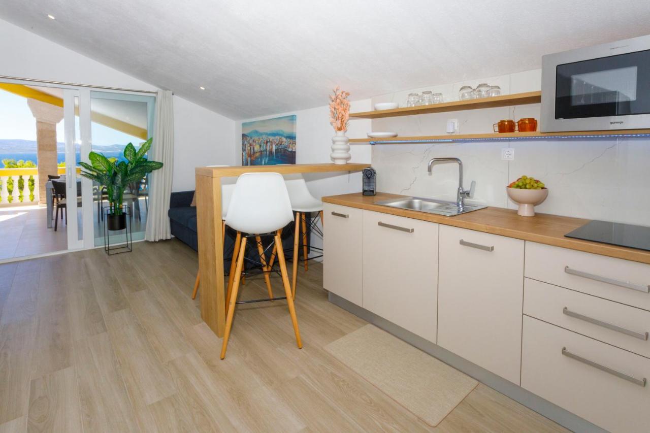 Side Apartment Brela