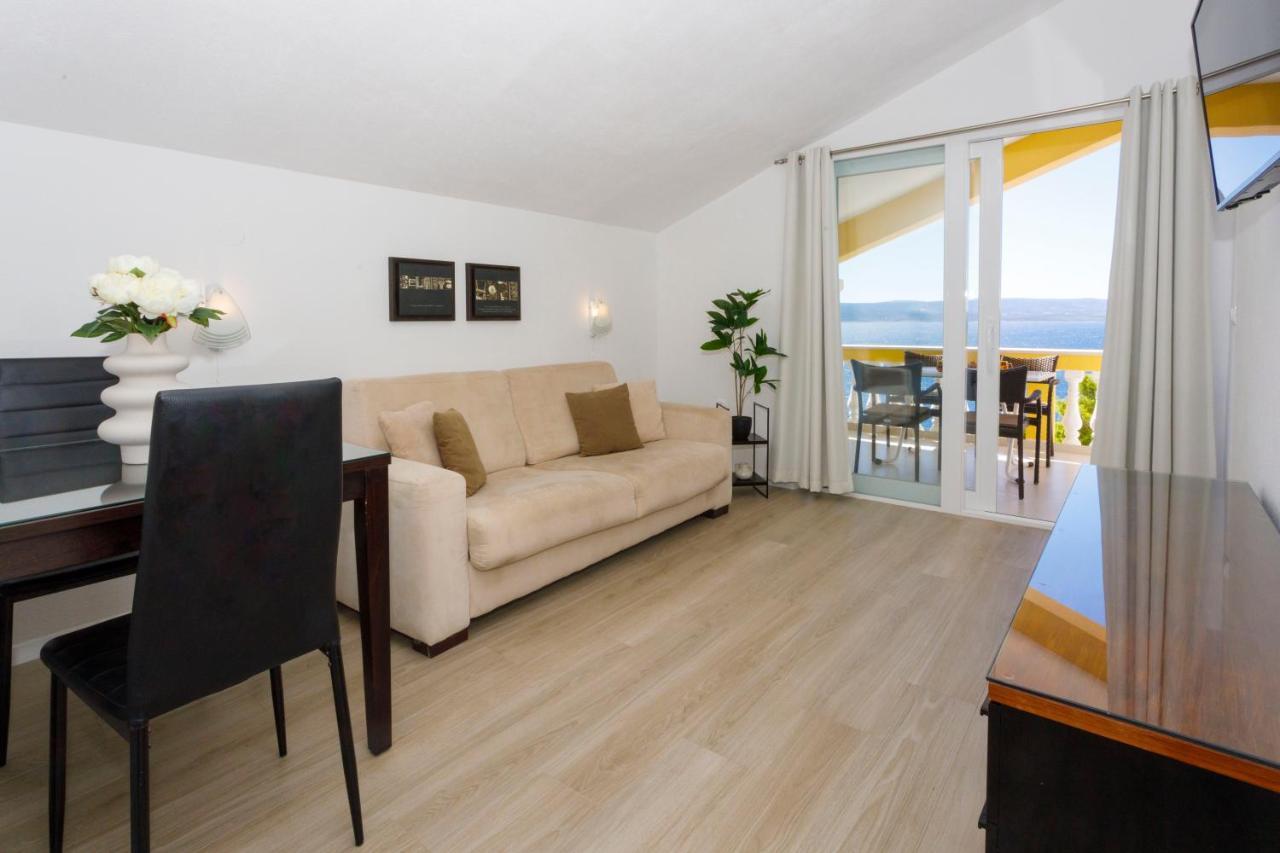 Apartment Side